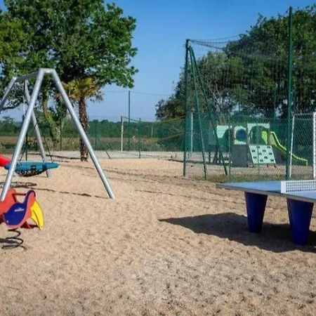 Mobil-home Avec Terrasse - 2 A - Api-1-52-300 Camping *