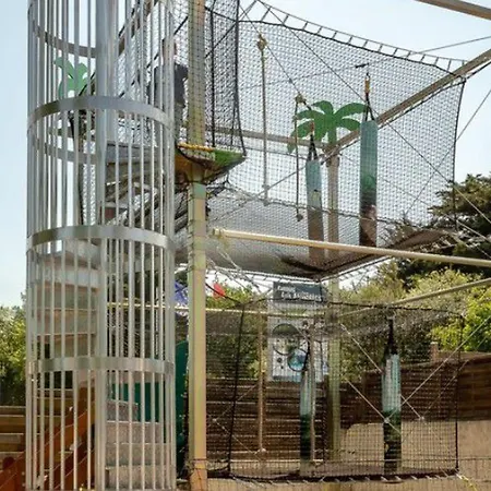 Mobil-home Avec Terrasse - 2 A - Api-1-52-300 * Brétignolles-sur-Mer