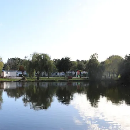 Camping Mobil-home Avec Terrasse - 2 A - Api-1-52-300 Brétignolles-sur-Mer