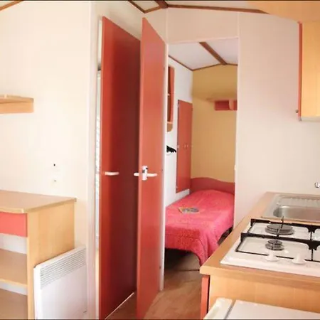 Mobil-home Avec Terrasse - 2 A - Api-1-52-300 *