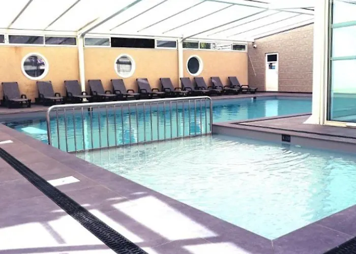 Mobil-home Avec Terrasse - 2 à - Api-1-52-300 Camping